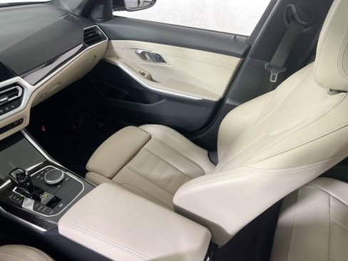 Used 2020 BMW 330i xDrive Sedan w/ Premium Package image 24