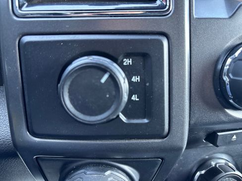 Used 2018 Ford F150 XLT w/ Equipment Group 302A Luxury image 34