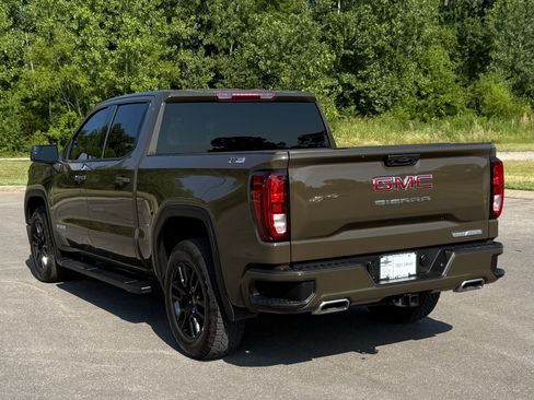 Used 2024 GMC Sierra 1500 Elevation w/ X31 Off-Road Package AWD/4WD image 4