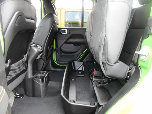 New 2025 Jeep Gladiator Sport image 15