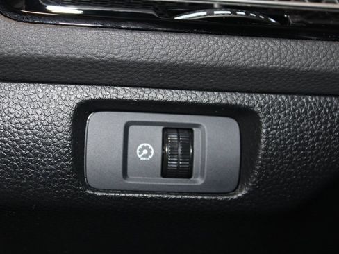 Used 2023 Honda Civic LX image 11