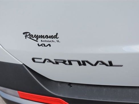 New 2026 Kia Carnival SX Prestige image 18