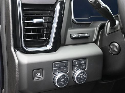 Used 2022 GMC Sierra 1500 Denali w/ Denali Reserve Package AWD/4WD image 21