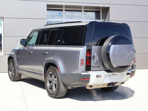 Certified 2023 Land Rover Defender 130 SE AWD/4WD image 10