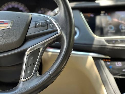 Used 2019 Cadillac XT5 Premium Luxury AWD/4WD image 30