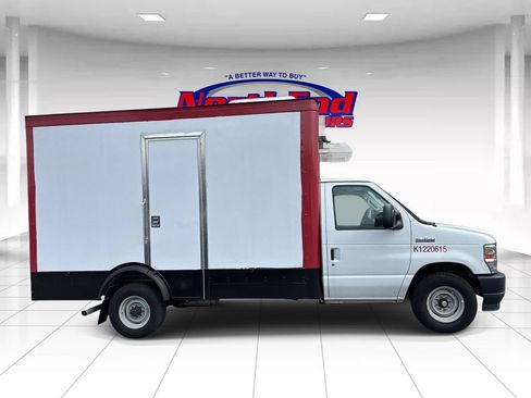 Used 2023 Ford E-350 and Econoline 350 Super Duty w/ Power Windows & Locks Group RWD image 8