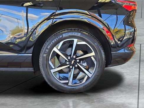 Used 2025 Chevrolet Equinox EV LT w/ Convenience Package image 28