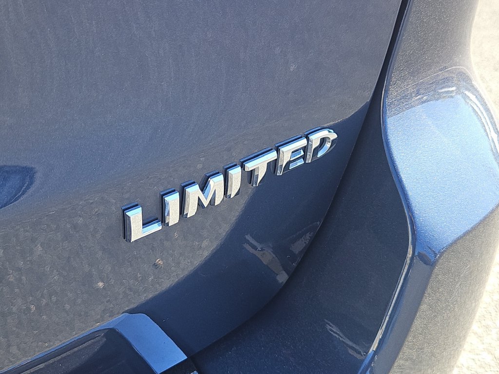 Used 2021 Jeep Grand Cherokee Limited w/ Premium Lighting Group AWD/4WD image 12