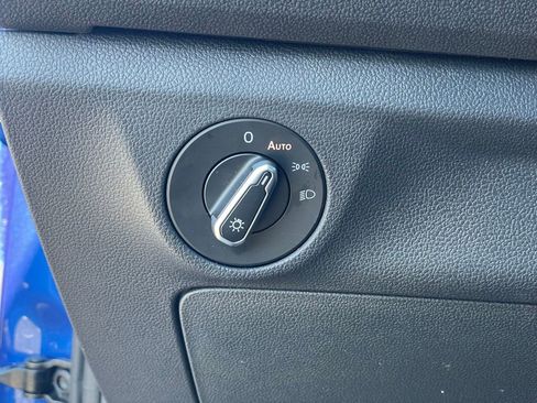 Used 2023 Volkswagen Jetta Sport image 14