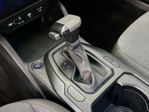 Used 2025 Kia K4 LXS image 25