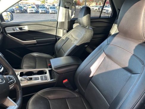 Certified 2023 Ford Explorer Limited w/ Equipment Group 301A image 13