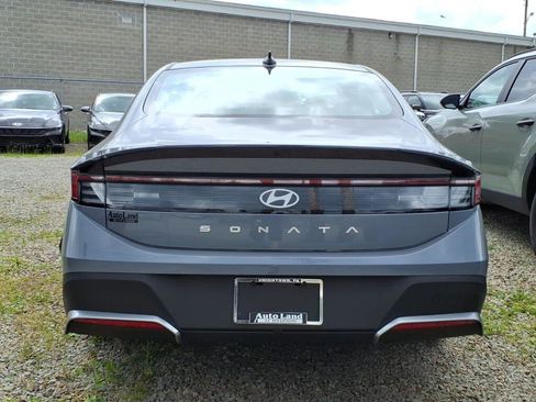 New 2026 Hyundai Sonata SE FWD image 3