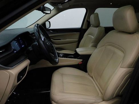 Used 2021 Jeep Grand Cherokee L Limited image 27