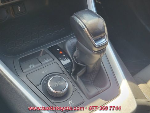Certified 2022 Toyota RAV4 SE w/ Convenience Package AWD/4WD image 24