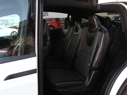 Used 2018 Tesla Model X 75D AWD/4WD image 13
