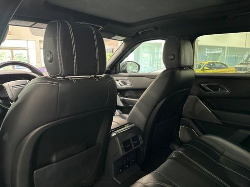 Used 2018 Land Rover Range Rover Velar R-Dynamic SE AWD/4WD image 42