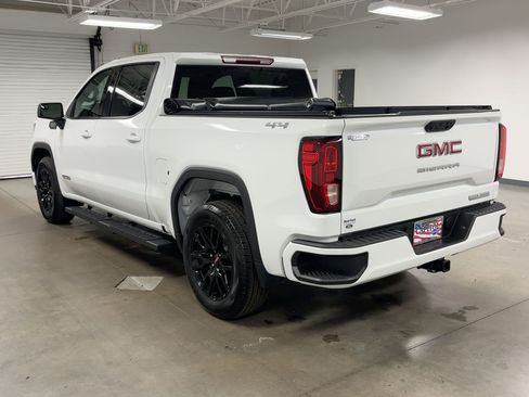 Used 2023 GMC Sierra 1500 Elevation image 2