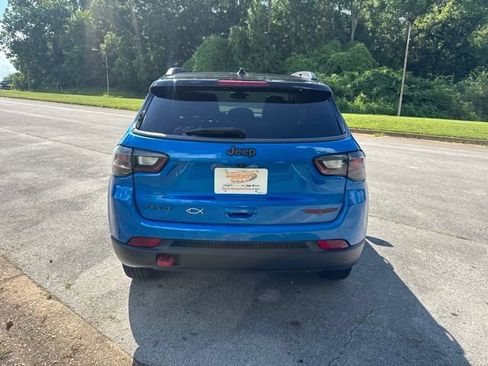 Used 2022 Jeep Compass Trailhawk w/ Trailhawk Elite Group AWD/4WD image 6