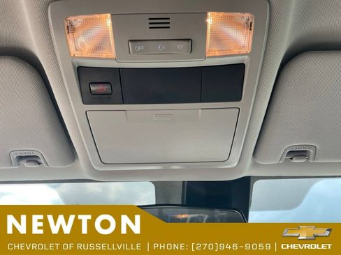 Used 2022 Toyota Tacoma SR5 w/ SR5 Appearance Package (SM) AWD/4WD image 16