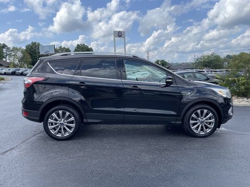 Used 2018 Ford Escape Titanium AWD/4WD image 4