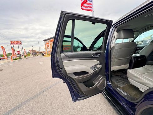 Used 2018 Chevrolet Tahoe LT AWD/4WD image 29