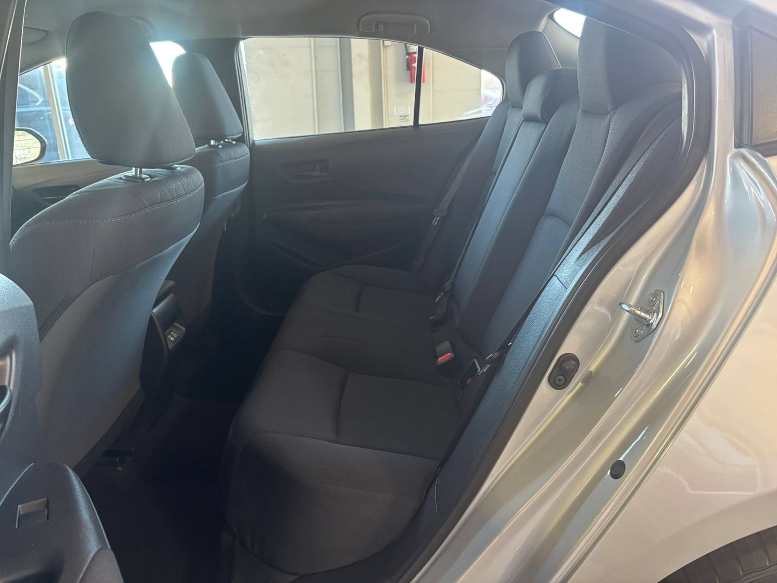 Used 2025 Toyota Corolla LE FWD image 24