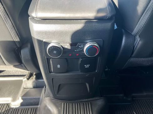 Used 2022 Ford Explorer Platinum w/ Equipment Group 601A image 18