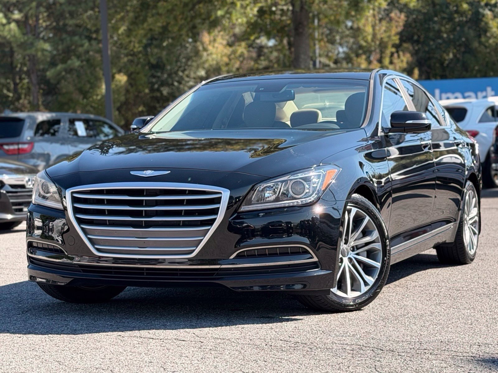 Used 2015 Hyundai Genesis 3.8 RWD image 1