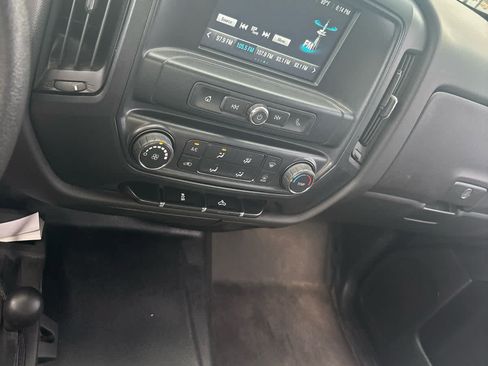 Used 2019 Chevrolet Silverado 1500 W/T w/ WT Convenience Package AWD/4WD image 9