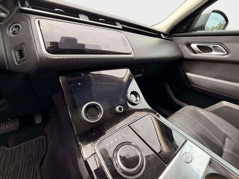 Used 2019 Land Rover Range Rover Velar S AWD/4WD image 15
