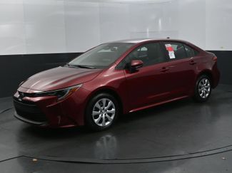 Used 2025 Toyota Corolla LE video 1