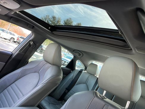 Used 2019 Toyota Avalon Touring w/ Advanced Safety Package image 21