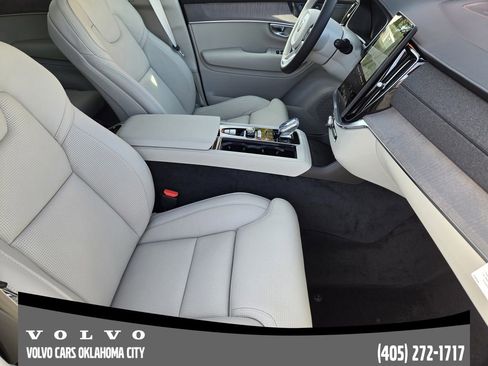 Used 2026 Volvo XC90 B6 Ultra image 13