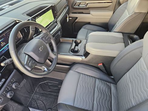 New 2026 Chevrolet Silverado 2500 ZR2 AWD/4WD image 17
