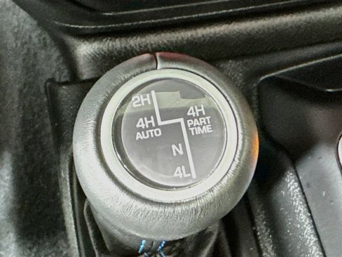 Used 2023 Jeep Wrangler Unlimited Rubicon 4xe w/ Cold Weather Group AWD/4WD image 22