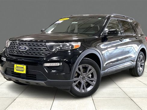 Certified 2023 Ford Explorer XLT w/ Equipment Group 202A image 2