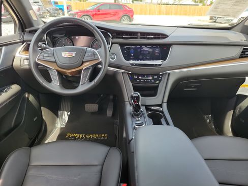 Used 2023 Cadillac XT5 Premium Luxury w/ Platinum Package image 13