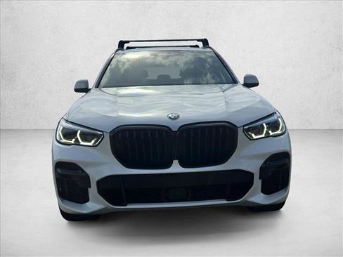 Used 2022 BMW X5 M50i w/ Executive Package image 2
