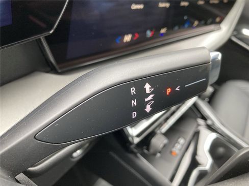 New 2026 Chevrolet Traverse LT w/ Sun and Wheel Package image 12