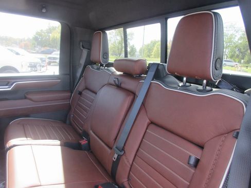 New 2026 GMC Sierra 2500 Denali Ultimate image 15