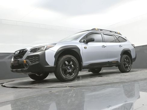 Used 2025 Subaru Outback Wilderness image 31