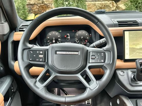 Used 2024 Land Rover Defender 130 X image 23