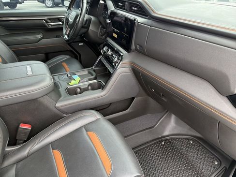 Used 2024 GMC Sierra 2500 AT4 w/ AT4 Premium Plus Package image 19