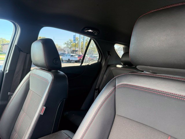 Used 2023 Chevrolet Equinox RS w/ LPO, Floor Liner Package FWD image 8