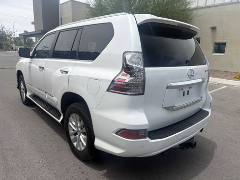 Used 2017 Lexus GX 460 Premium AWD/4WD image 7