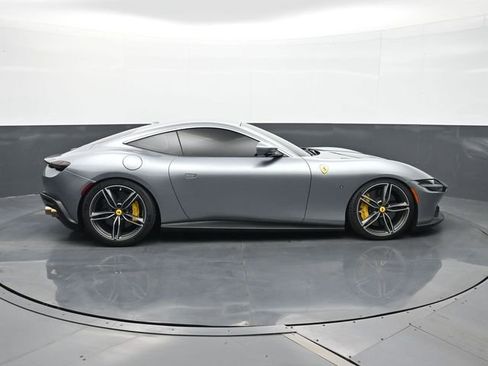 Used 2021 Ferrari Roma RWD image 17