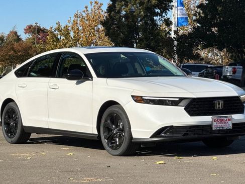 New 2025 Honda Accord SE image 2