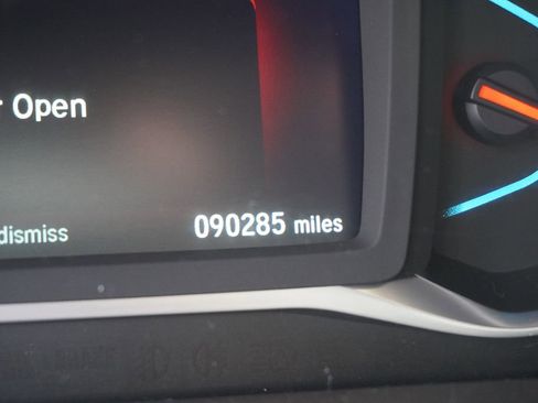 Used 2019 Honda Pilot Elite image 3