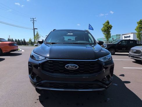 Certified 2024 Ford Escape ST-Line w/ Tech Pack #1 AWD/4WD image 11