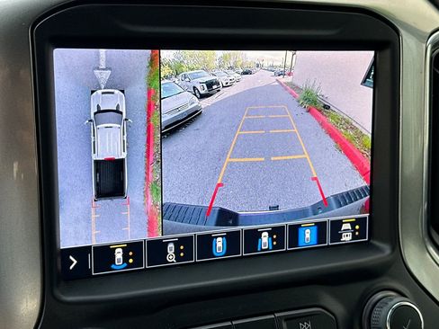 Used 2022 Chevrolet Silverado 2500 LTZ w/ LTZ Premium Package image 23